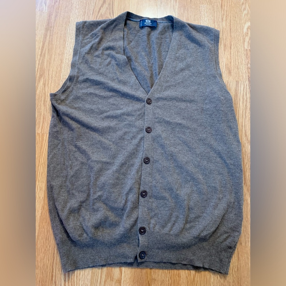Boggi Milano men's sleeveless sweater. Size:large